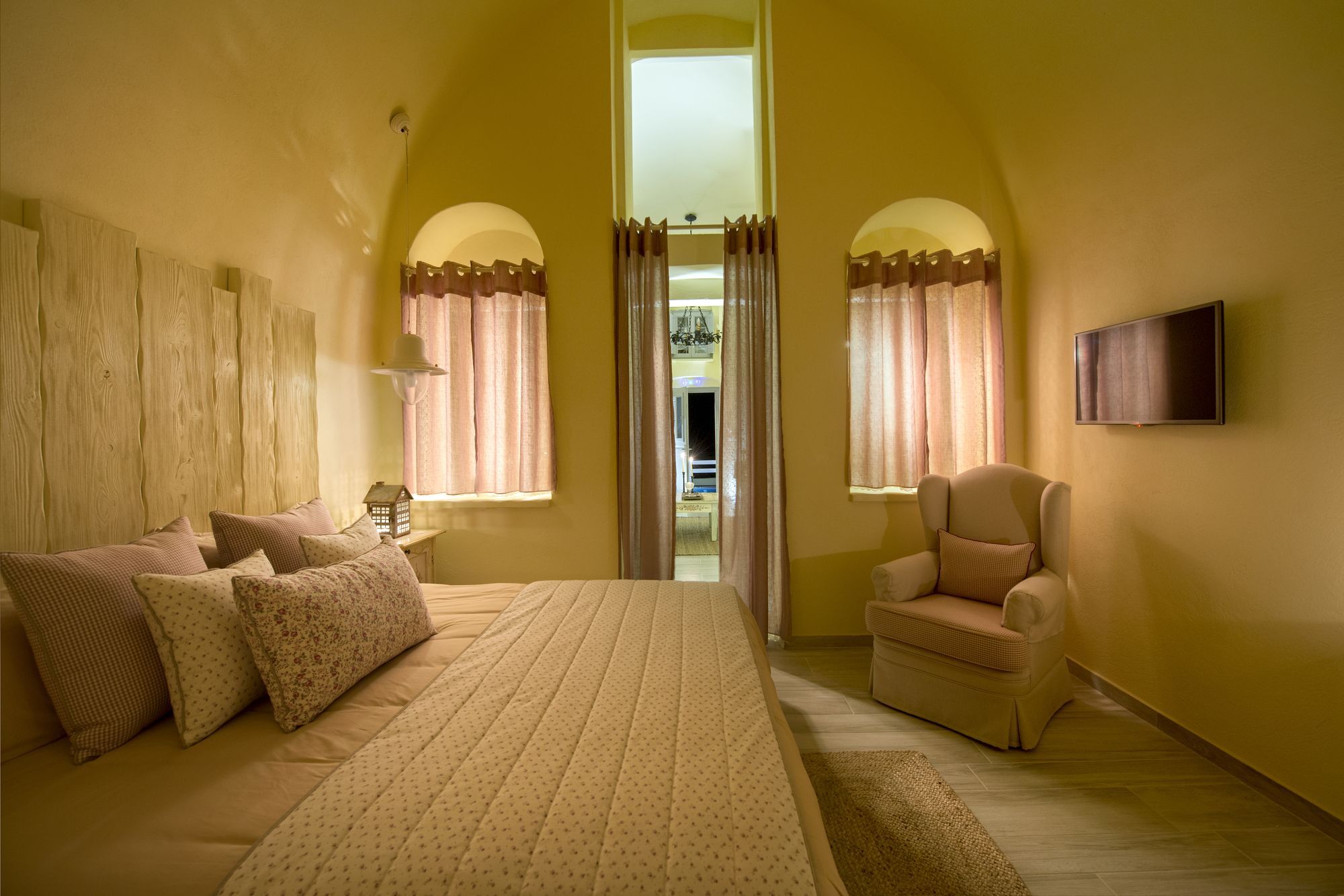 אימרוביגלי Senses Suites מראה חיצוני תמונה